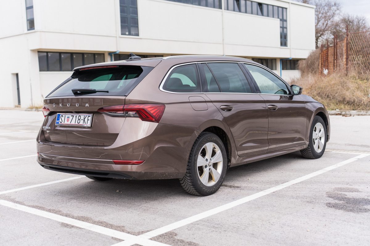 Škoda Octavia 3-7