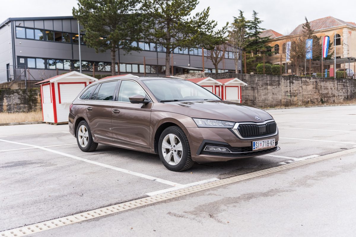 Škoda Octavia 3-9