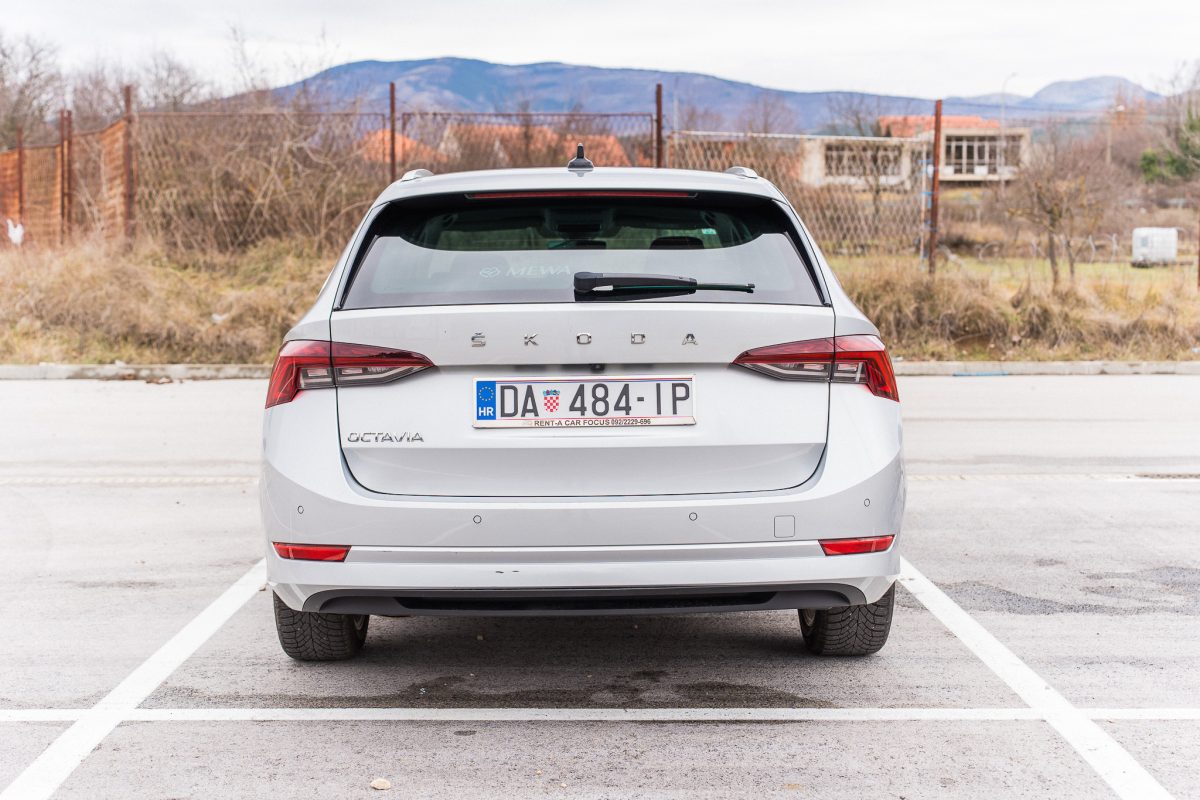 Škoda Octavia Combi 1-5
