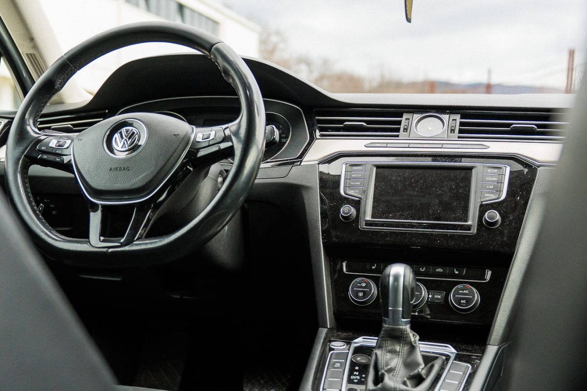 VW PASSAT B8 -10