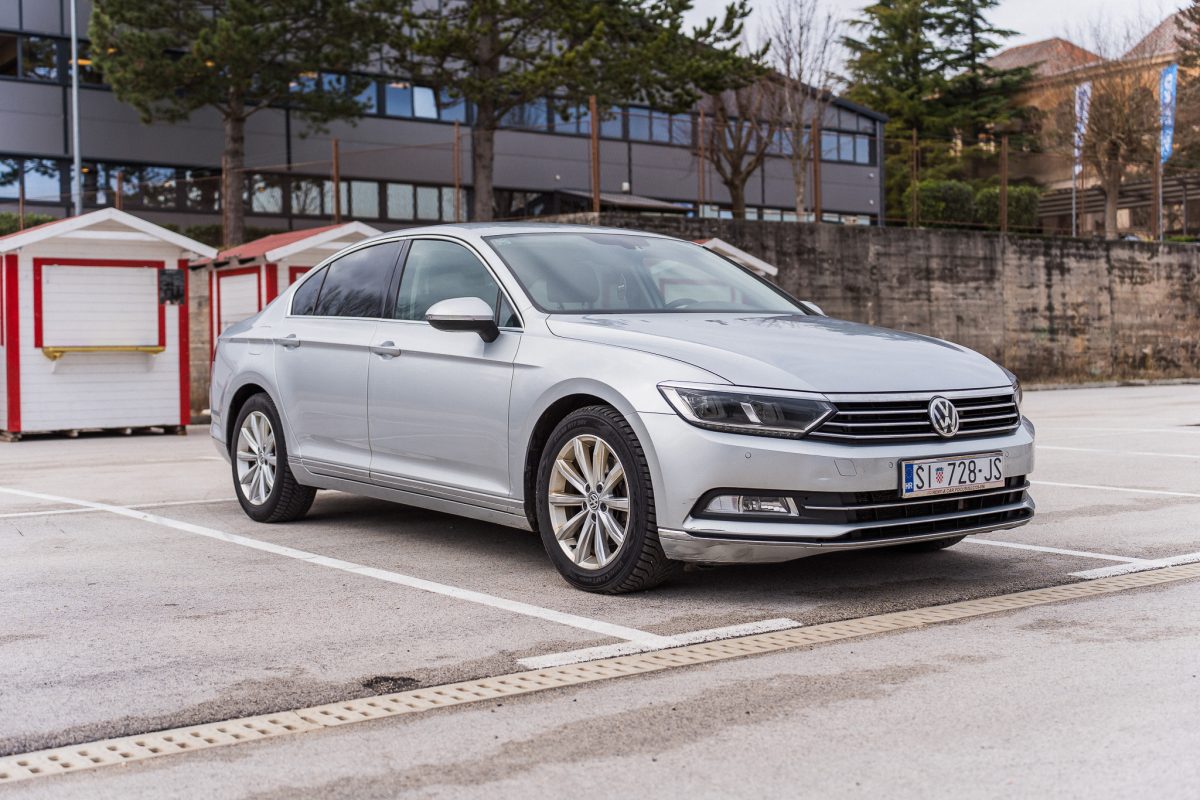 VW PASSAT B8 -8