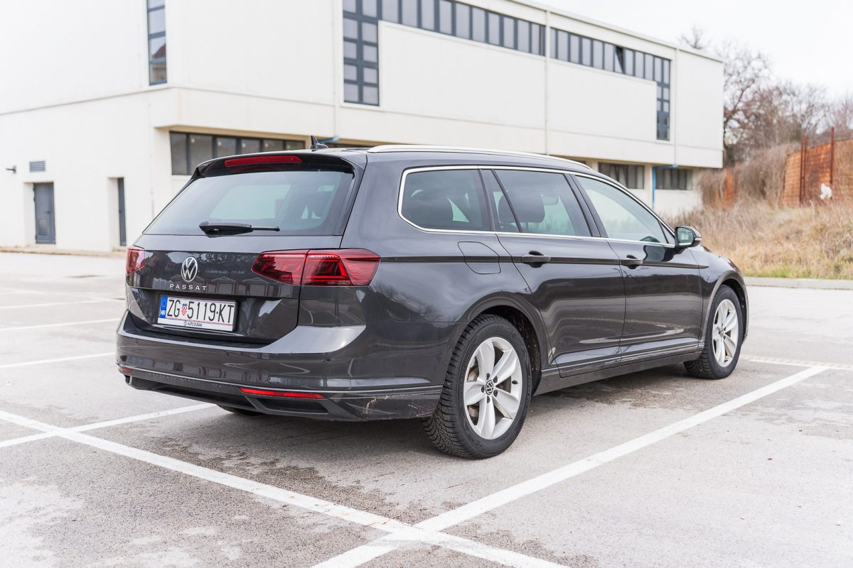 VW PASSAT B8.5 VARIANT-6